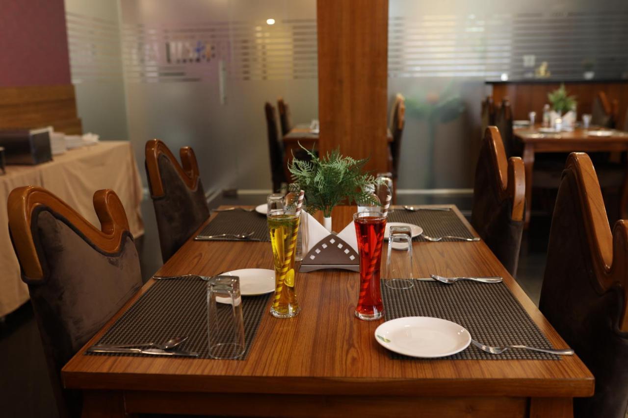 Npg Hotel Bangalore Just 10 Mins Drive From The Kempegowda International Airport Extérieur photo